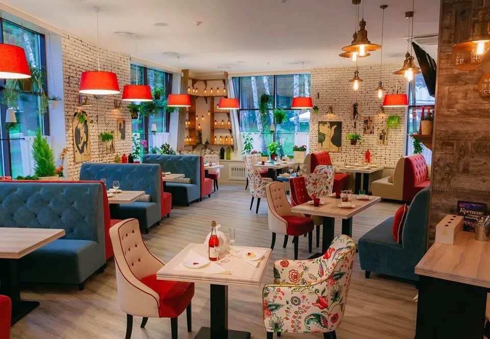 Casual Dining Area